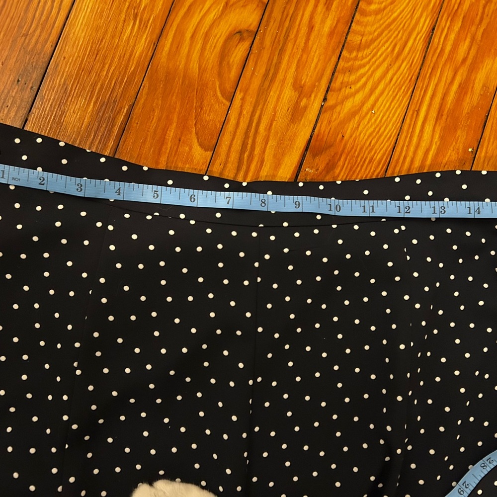 Ann Taylor Size 10 Blue and White Polka Dot Lightweight Skirt - Picture 8 of 9